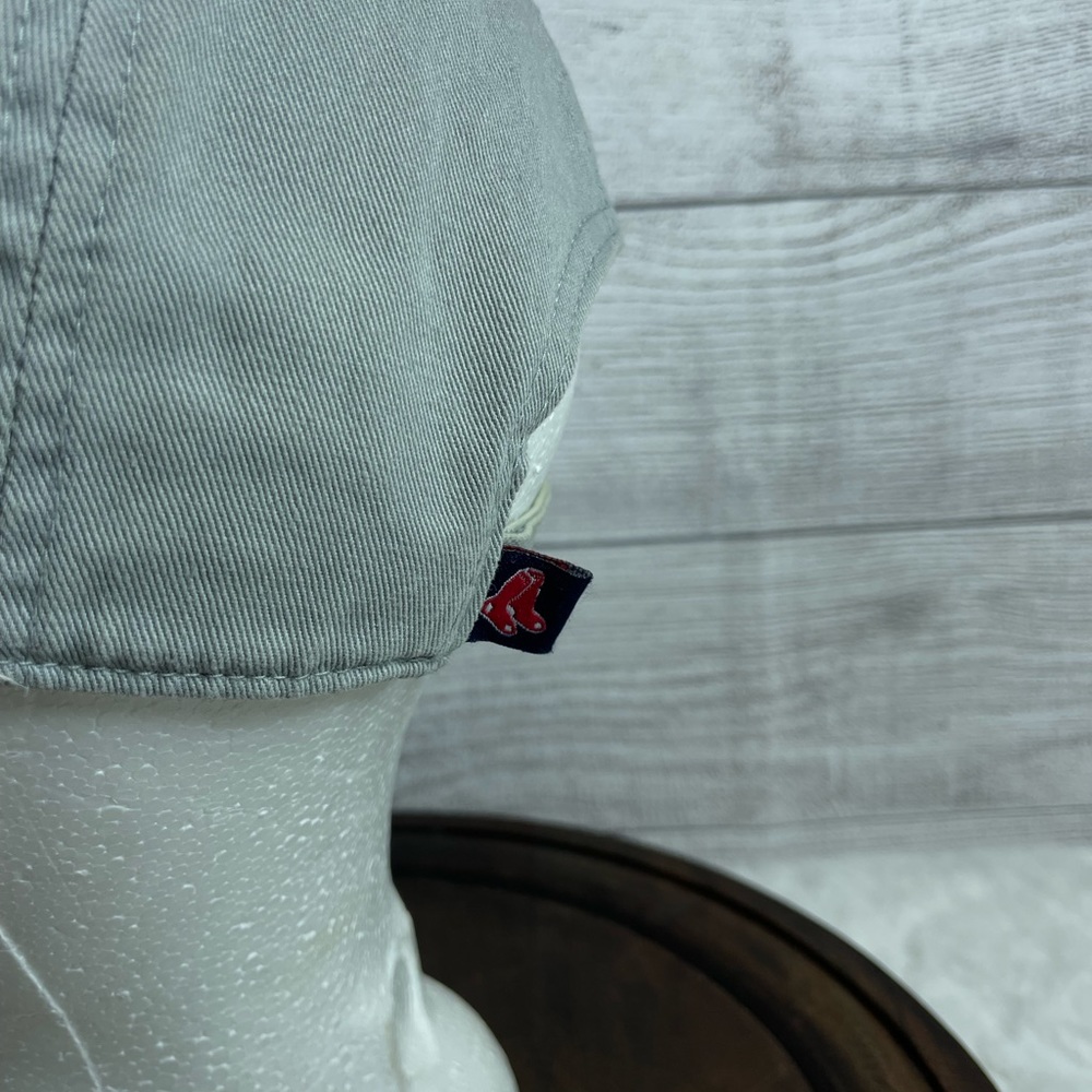 Boston Red Socks Adjustable Strap Hat - Picture 5 of 8